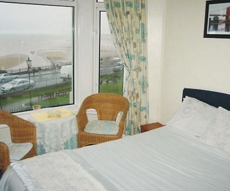 Pembroke B And B Guest Accomodation Bridlington Esterno foto